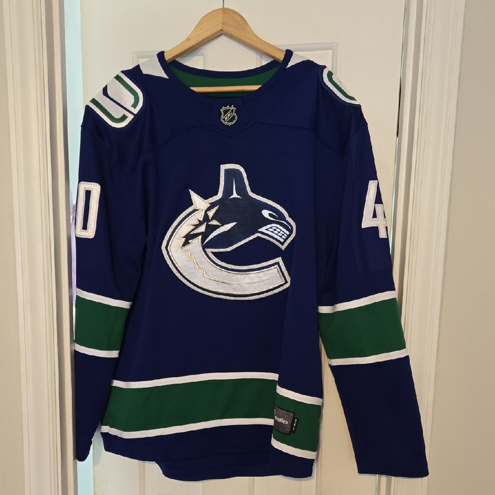 Vancouver Canucks Elias Pettersson #40 Classic Home Fanatics Jersey